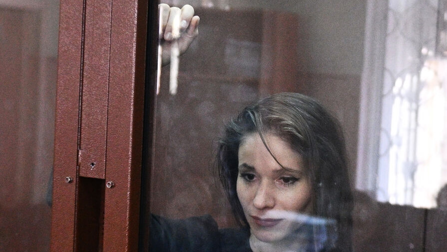Адвокат рассказал, что журналистка Фаворская не согласна с решением об аресте
