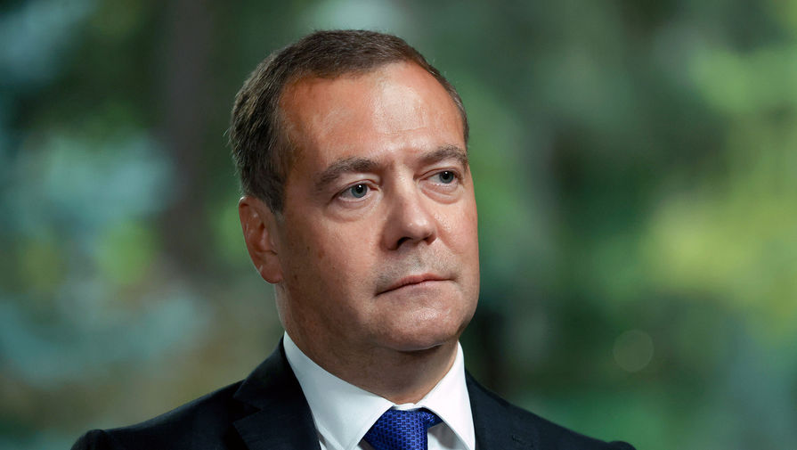 Медведев назвал основные задачи "Единой России"
