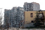 Вид на Артемовск (Бахмут), разрушенный в результате обстрелов, 24 марта 2023 года