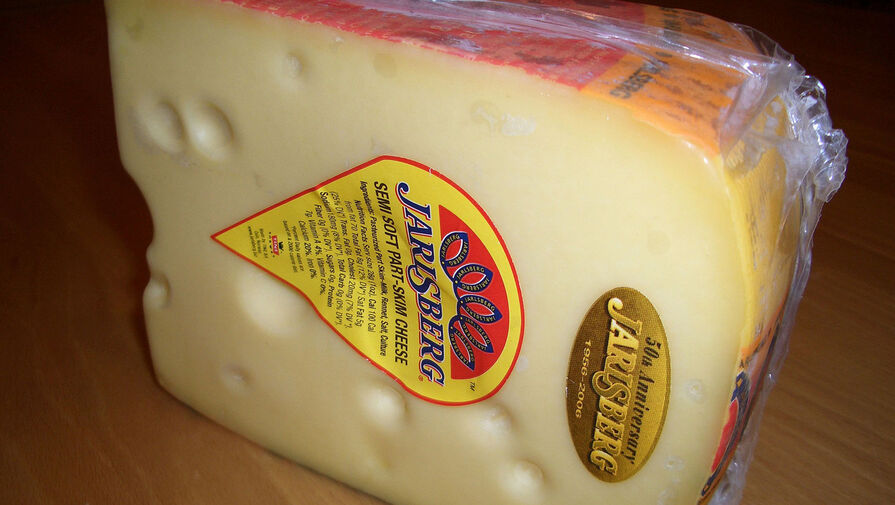 Врачи показали, что норвежский сыр защищает кости женщин от истончения