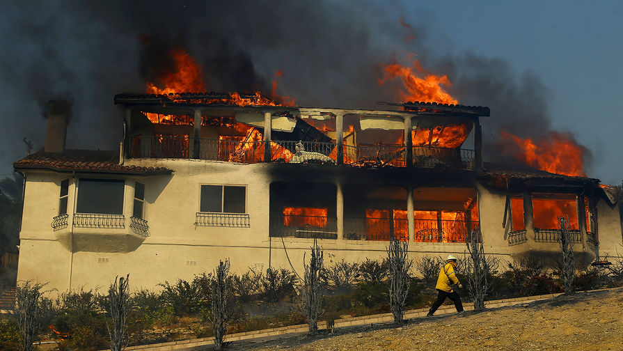 Последствия пожара в&nbsp;городе Вентура, Калифорния, США, 6&nbsp;декабря 2017&nbsp;года