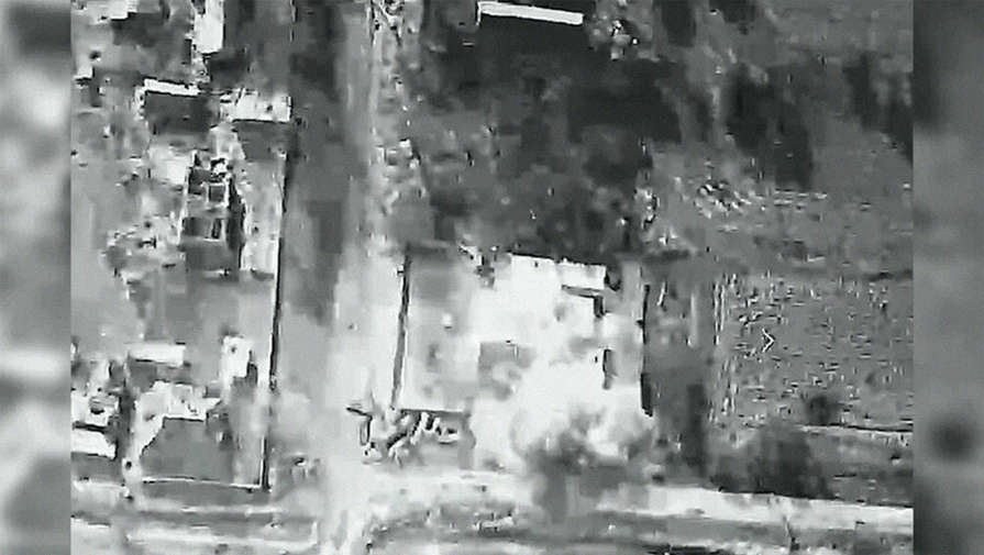 Минобороны РФ показало кадры уничтожения боеприпасом Краснополь пункта управления ВСУ