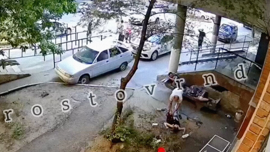 На Кубани женщина выпала из окна четвертого этажа