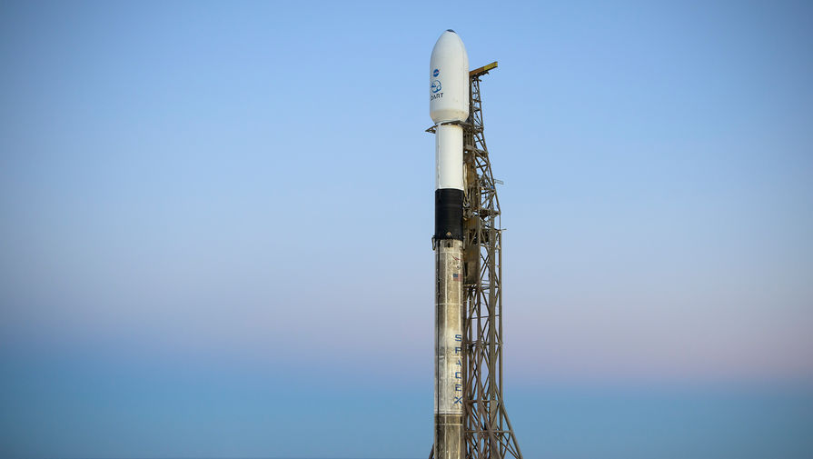 SpaceX вывела на околоземную орбиту спутники связи компаний Iridium и OneWeb
