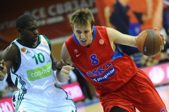 Матьяж Смодиш во время одного из матчей за ЦСКА в декабре 2010 года