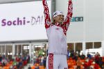 Ольга Фаткулина радуется бронзе ЧМ по конькобежному спорту в Сочи