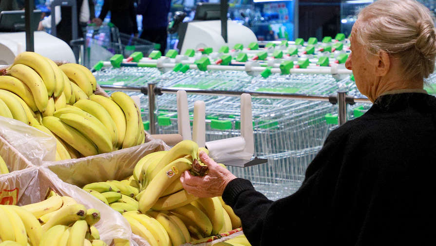 Привязка к доллару есть, а регулирования цены нет: почему на самом деле дорожают бананы