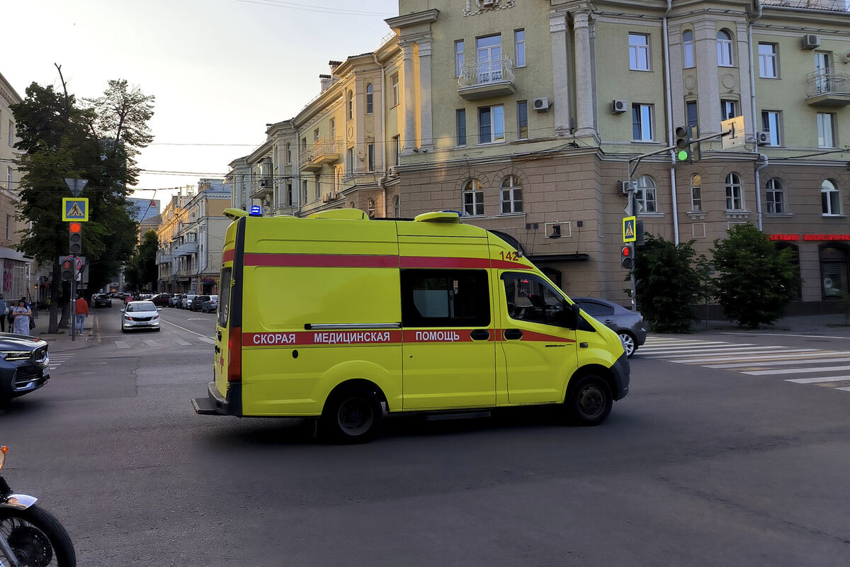 В столице в канале имени Москвы перевернулась лодка - Газета.Ru | Новости