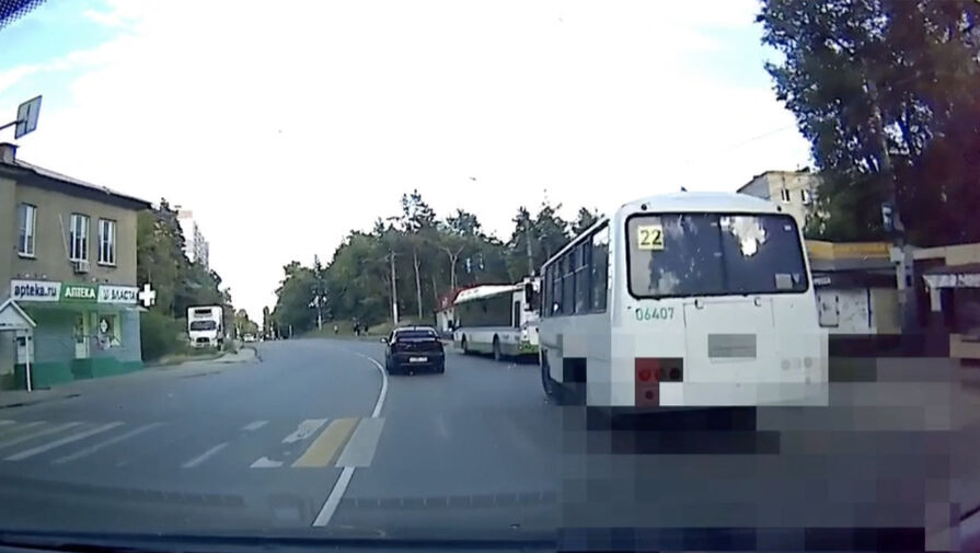 Водитель автобуса нарушил ПДД 8 раз за 10 минут