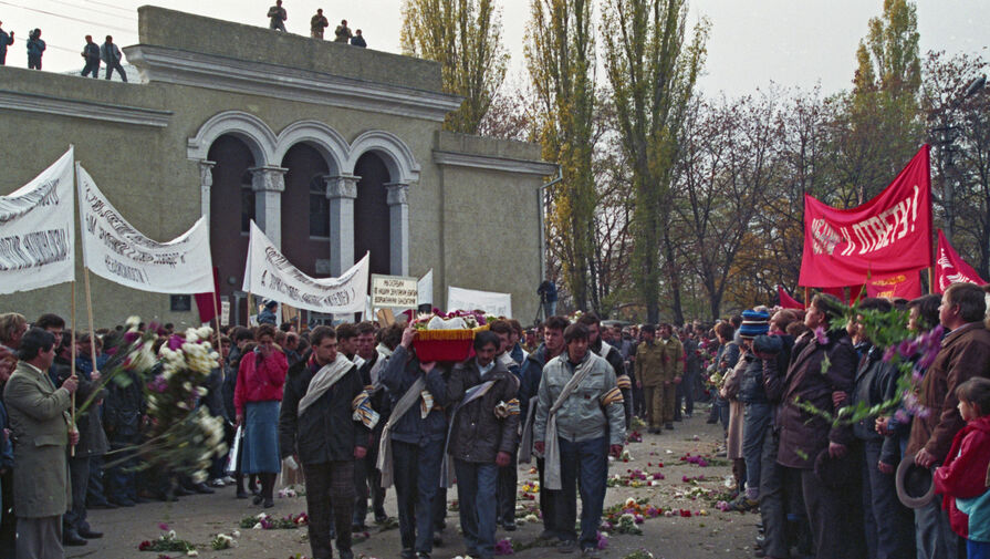 «Здесь людей зверски уничтожают». Как разгорелся самый «замороженный» конфликт в СССР?