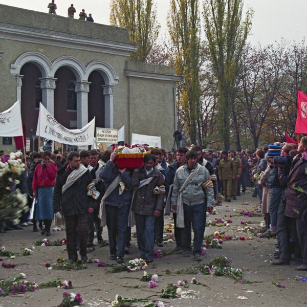 «Здесь людей зверски уничтожают». Как разгорелся самый «замороженный» конфликт в СССР?