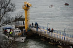 Поисково-спасательные работы у побережья Черного моря, где потерпел крушение самолет Минобороны РФ Ту-154