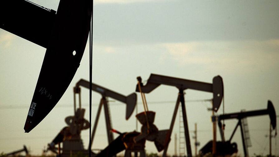 МЭА предрекло дефицит нефти в мире. Выгодно ли это России?