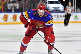 Игрок сборной России Сергей Андронов
