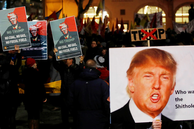 Акция протеста против визита президента США Дональда Трампа в Швейцарию в Цюрихе, 23 января 2018 года