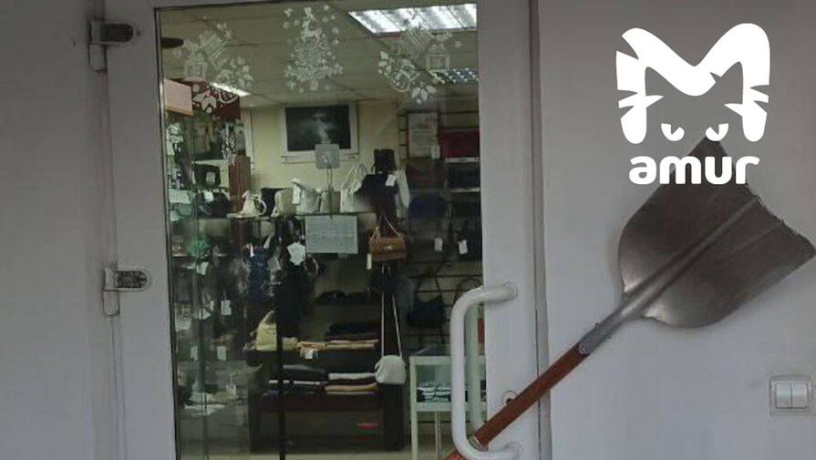 Во Владивостоке подростки устроили погром в магазине