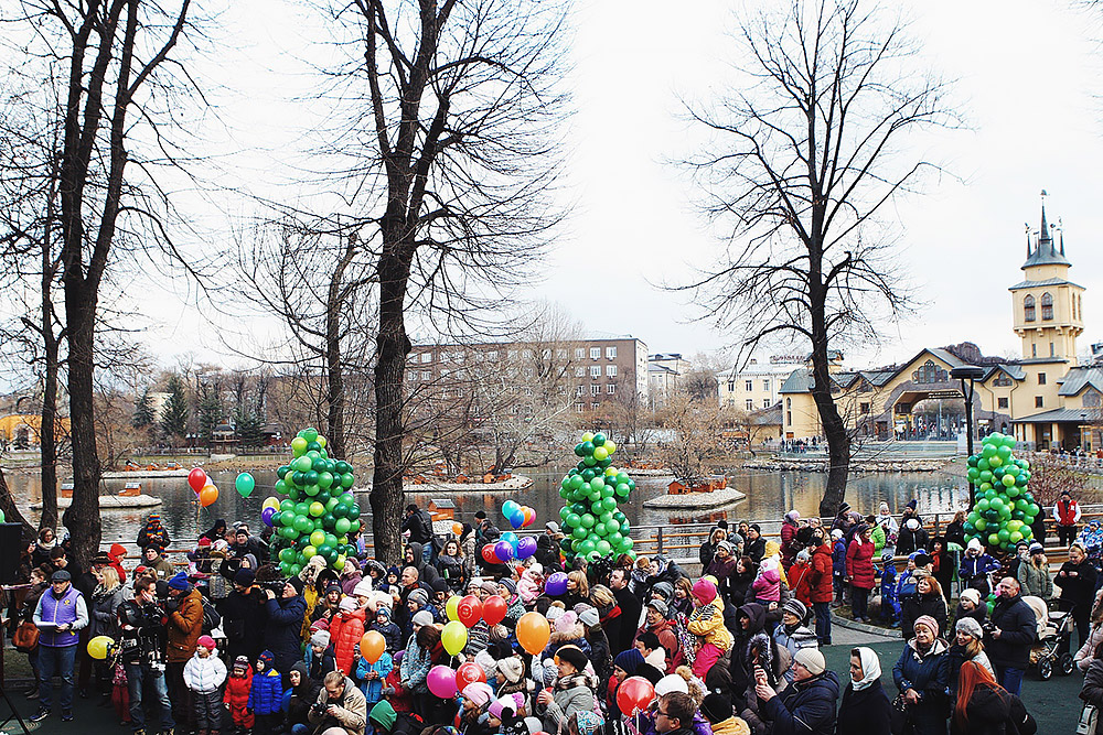 В Московском зоопарке прошла акция «Мы скучаем без вас зимой»