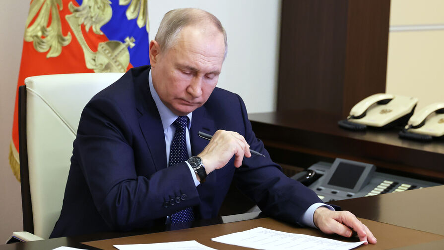 Путин отметил героизм морпехов, сражающихся на СВО