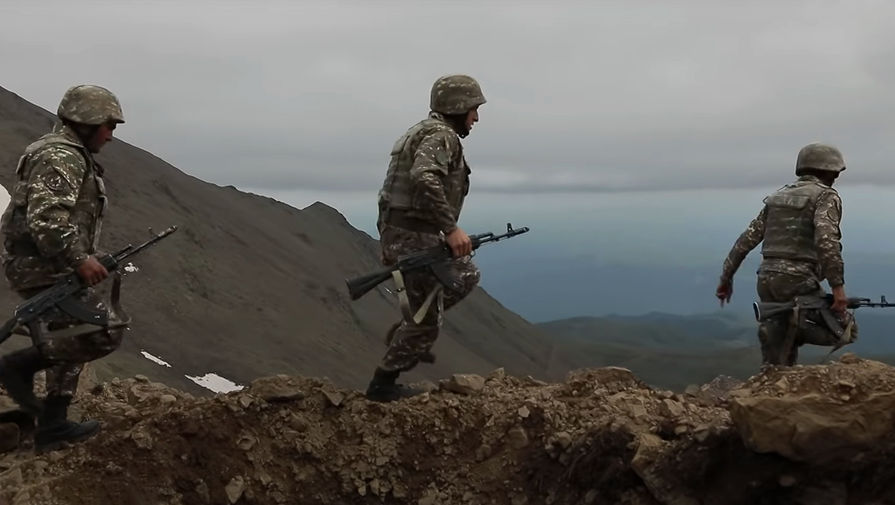 Армения обвиняет Азербайджан в новом обстреле на границе