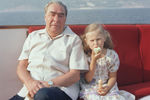 Леонид Брежнев с правнучкой Галей на отдыхе в Крыму, 1980 год