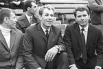 Боксер Борис Лагутин, хоккеист Вячеслав Старшинов и чемпион мира по шахматам Борис Спасский (слева направо), 1969 год