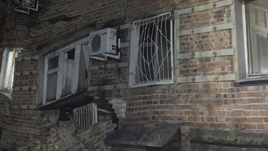 На месте обрушения пятиэтажки в Ростове-на-Дону вводят режим ЧС