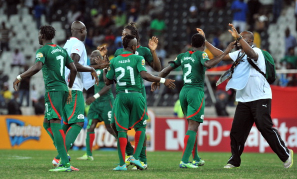 Буркина-Фасо празднует победу в&nbsp;своей группе и выход в&nbsp;1/4 финала