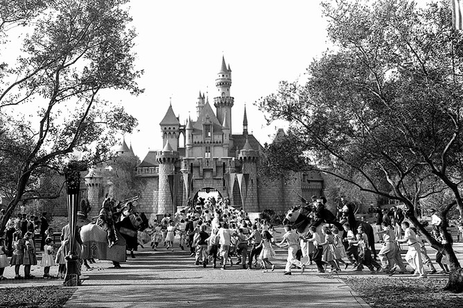 Дети на открытии «Диснейленда» 17 июля 1955 года