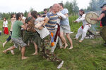 Жители Московской области во время празднования дня Ивана Купалы
