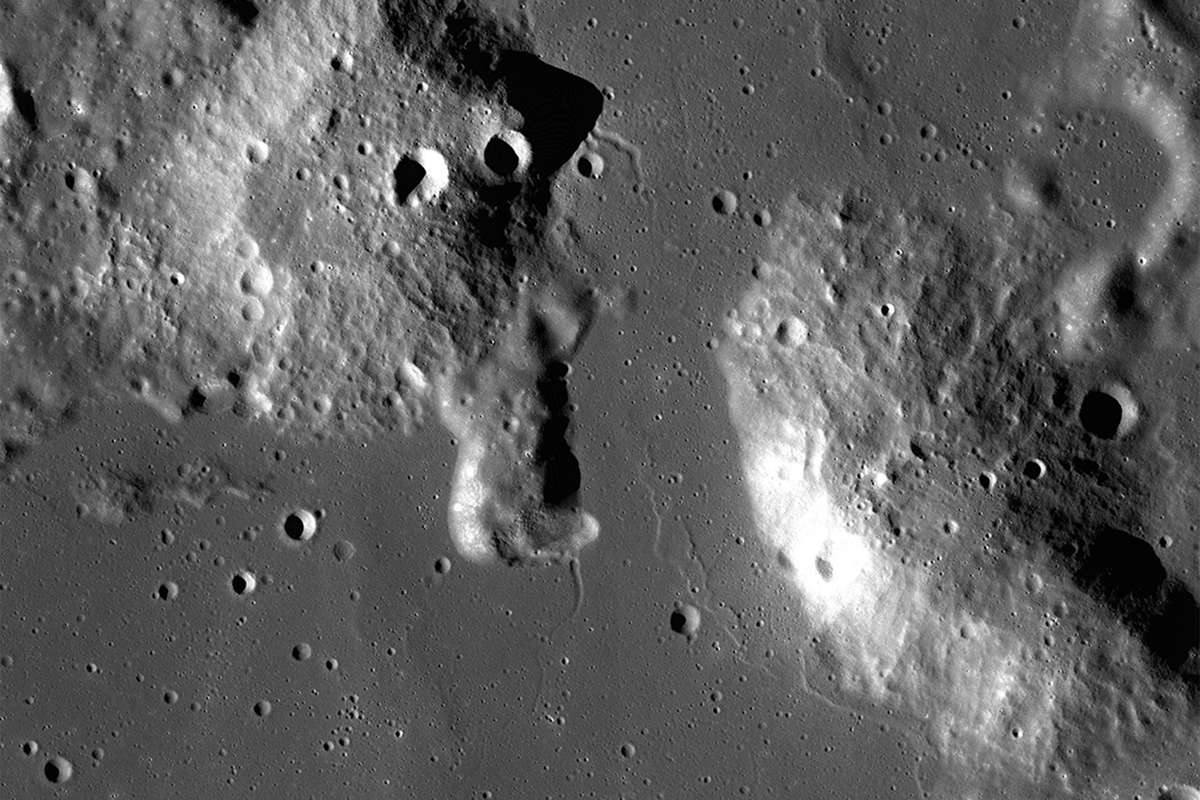 Lunar reconnaissance Orbiter