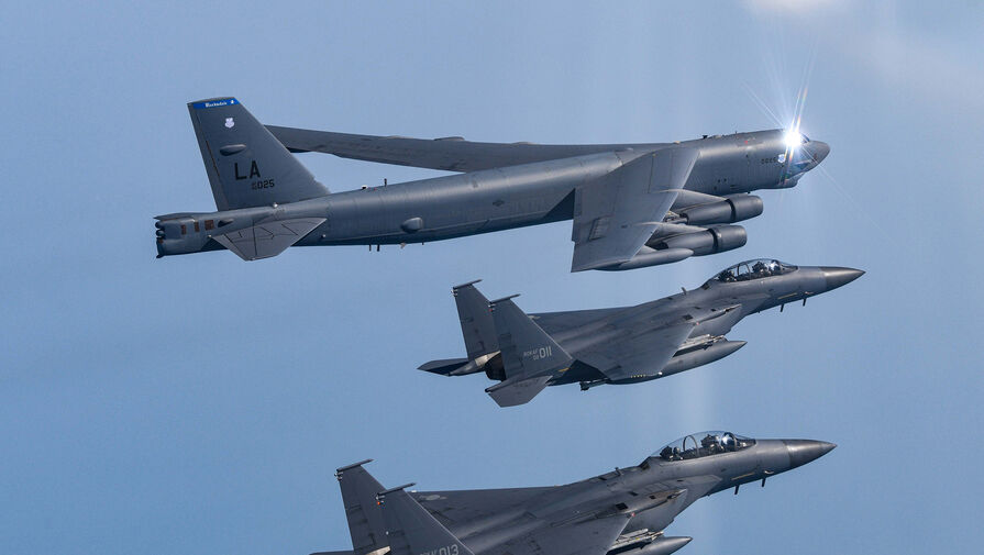Генерал Уилсбах: США могут вновь начать сажать стратегические бомбардировщики в Южной Корее