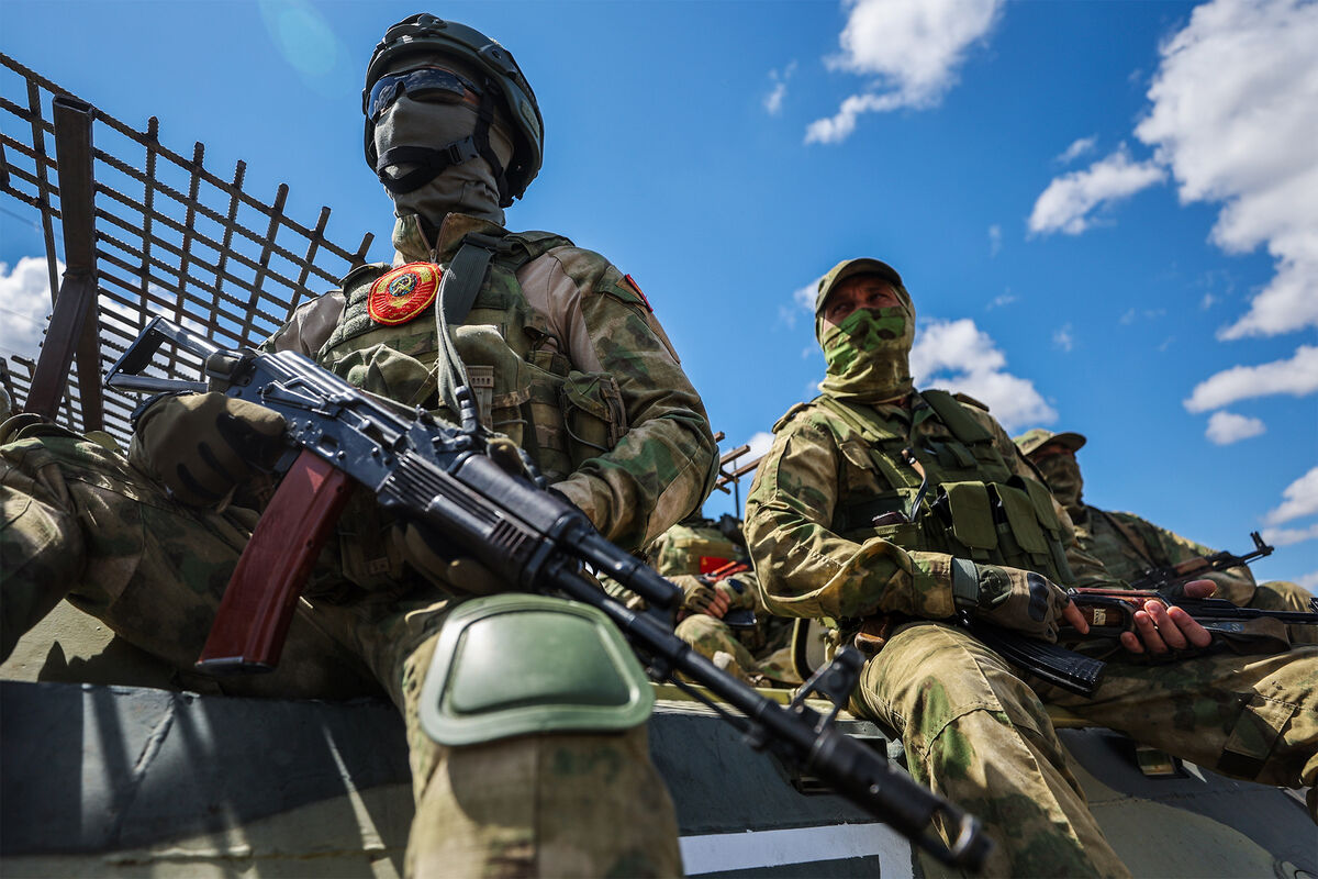 Российские военнослужащие Одесской бригады на боевой позиции в Херсонской области