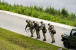 Военнослужащие литовской армии патрулируют вблизи места проведения саммита НАТО в Вильнюсе, 10 июля 2023 года