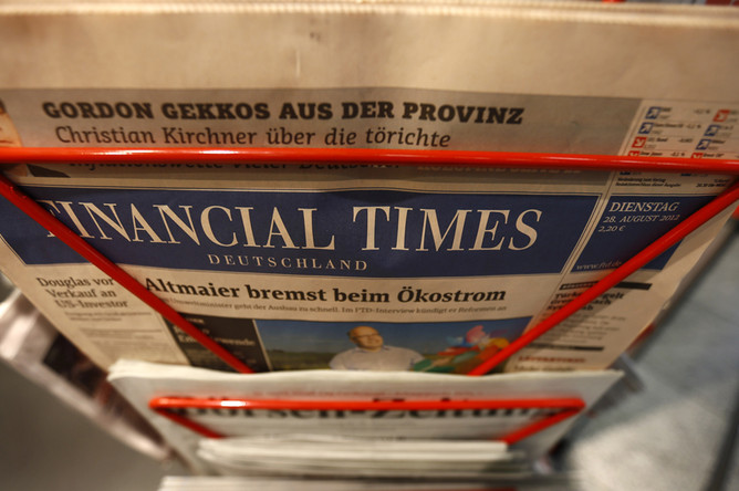 От продажи The Financial Times издательский дом Pearson ьщжут выручить около $1 млрд