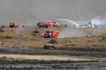 Ликвидация пожара на месте крушения вертолета Ми-28 на авиашоу в Рязанской области