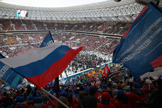Москва. 4 ноября 2017. На митинге-концерте «Россия объединяет!» в рамках празднования Дня народного единства на стадионе «Лужники»