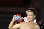 Певец Влад Топалов во время концерта, 30 апреля 2006 года