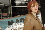 На протестном мероприятии около штаб-квартиры ФБР в Нью-Йорке, 1988 год
