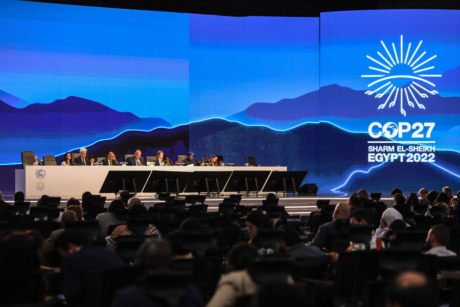 В рамках Климатического саммита ООН в Шарм-эш-Шейхе эксперты обсудили влияние кризиса на глобальную климатическую и энергетическую повестку