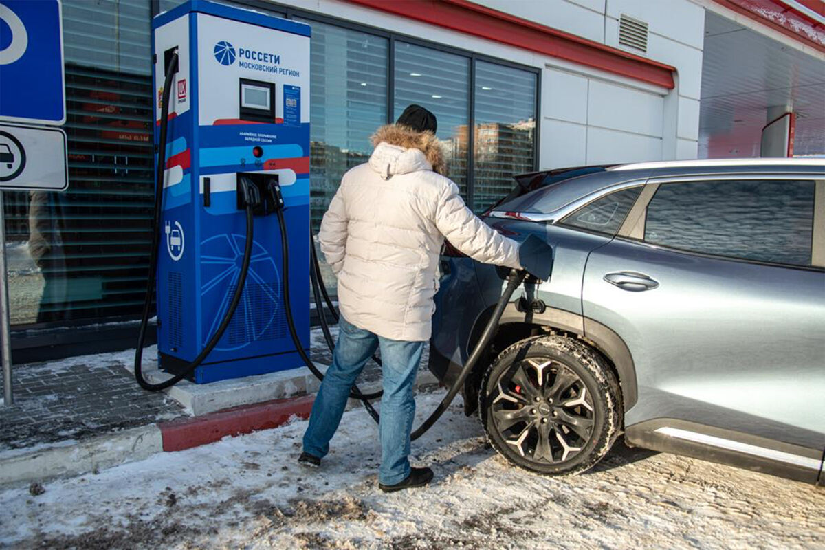 В Подмосковье установили новые зарядные станции для электромобилей -  Газета.Ru | Новости