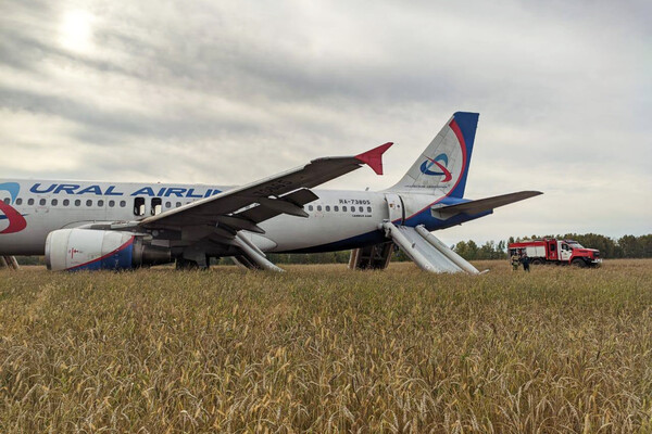 На&nbsp;месте аварийной посадки самолета А320 авиакомпании &laquo;Уральские авиалинии&raquo; в&nbsp;Новосибирской области, 12&nbsp;сентября 2023&nbsp;года