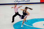 Лоуренс Фурнье Бодри и Николай Соренсен (Дания) выступают в короткой программе танцев на льду