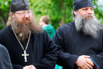 Верующие на территории Рогожского духовного центра Русской православной старообрядческой церкви