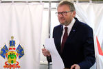 Кандидат на пост президента РФ от Партии роста Борис Титов во время голосования на выборах президента РФ, 18 марта 2018 года