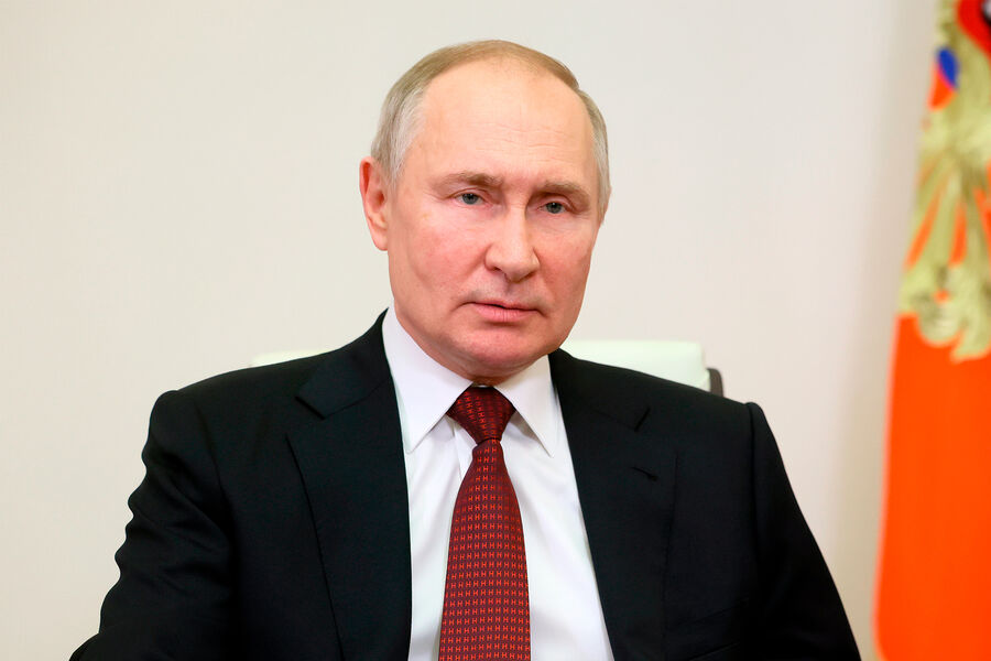 Президент РФ Владимир Путин во время видеообращения к участникам первого съезда Российского движения детей и молодежи, 18 декабря 2022 года