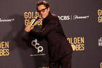 Роберт Дауни-младший получил «Золотой глобус» за лучшую роль второго плана в фильме «Оппенгеймер»