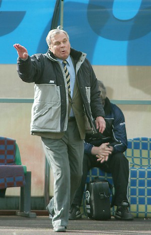В&nbsp;1993 году Валентин Иванов вернулся на&nbsp;Родину, в&nbsp;течение одного сезона работал главным тренером футбольного клуба «Асмарал», а в&nbsp;сентябре вновь принял московское «Торпедо»