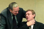 На заседании Госдумы с депутатом фракции «ОВР» Андреем Кокошиным, 2002 год.