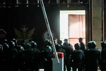 Ситуация около СИЗО в Кемерове, где заключенные взяли в заложники сотрудников исправительного учреждения, 21 августа 2022 года