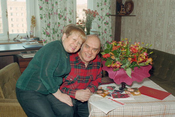 Александра Пахмутова и Николай Добронравов, 1998&nbsp;год